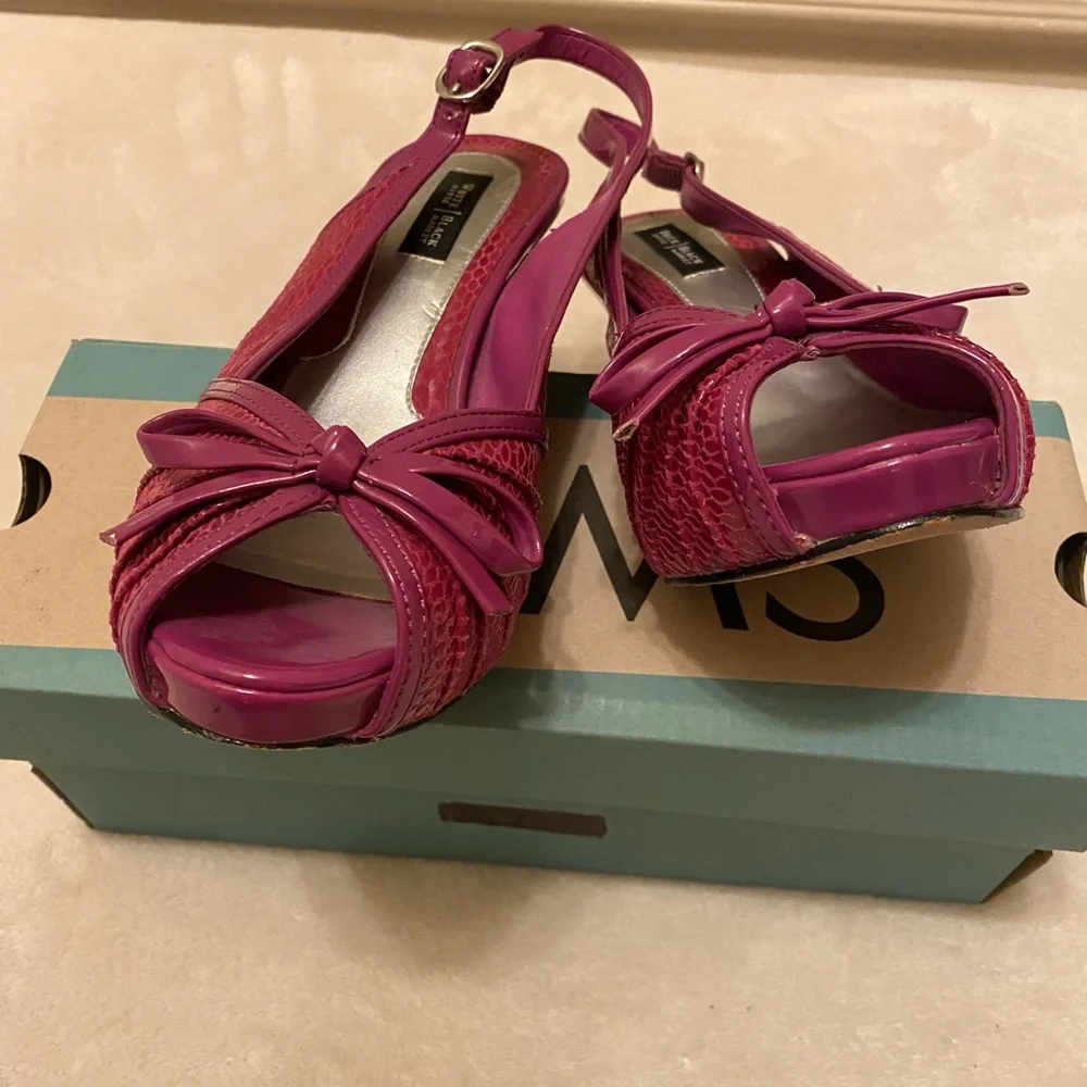 White House Black Market Fuchsia Slingback Heels
